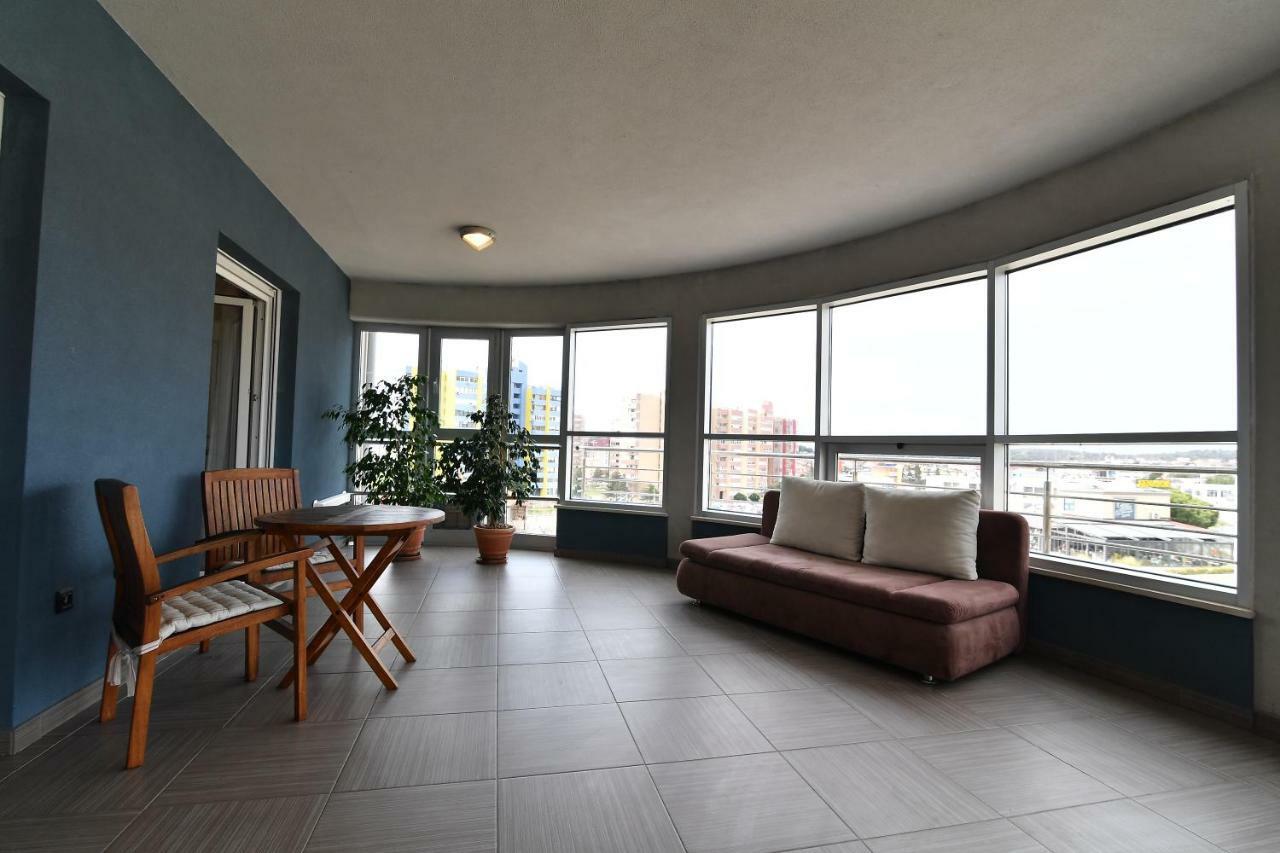 City Penthouse Vita 普拉 外观 照片